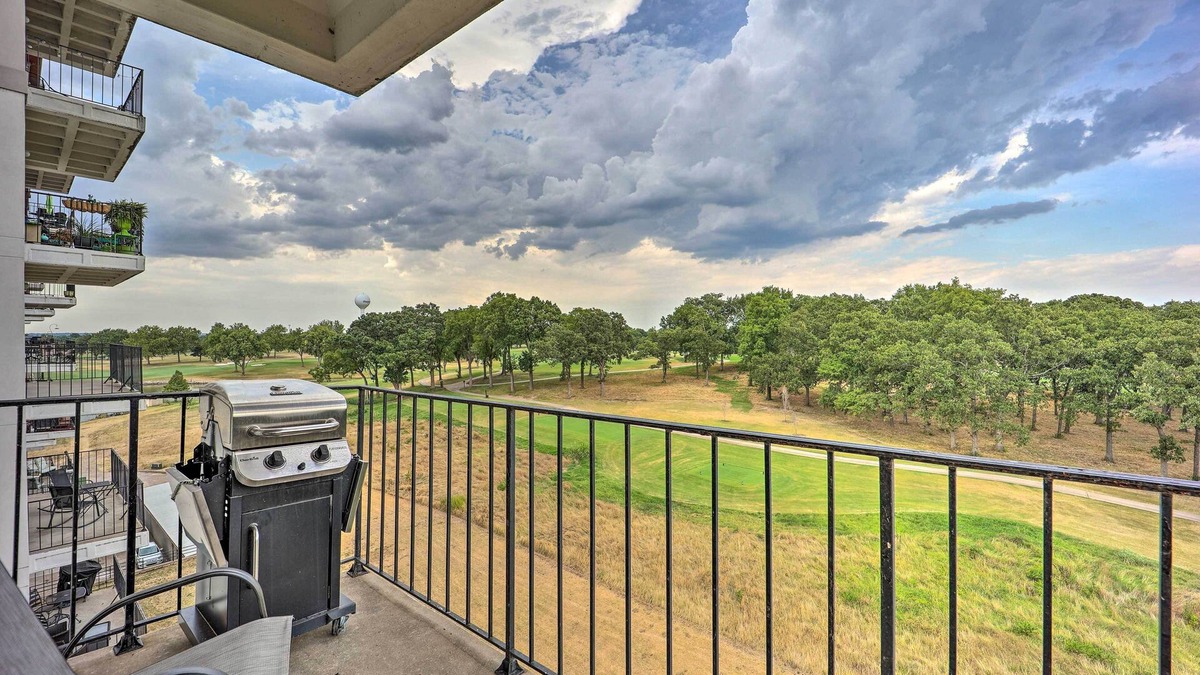 Afton Condo | Golf Course & Lake Views: Cozy Afton Condo!