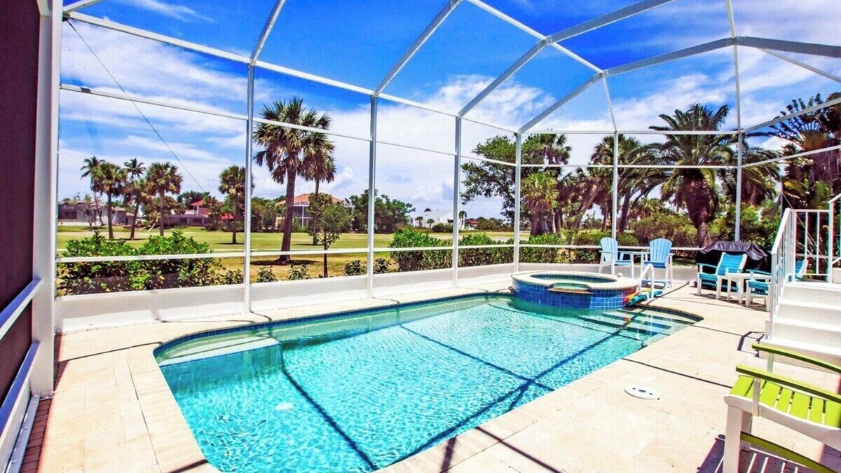 Beachview Country Club Estates House | Golf course pool home on 12th hole of the Sanibel Island Golf Club - Isle Awhile
