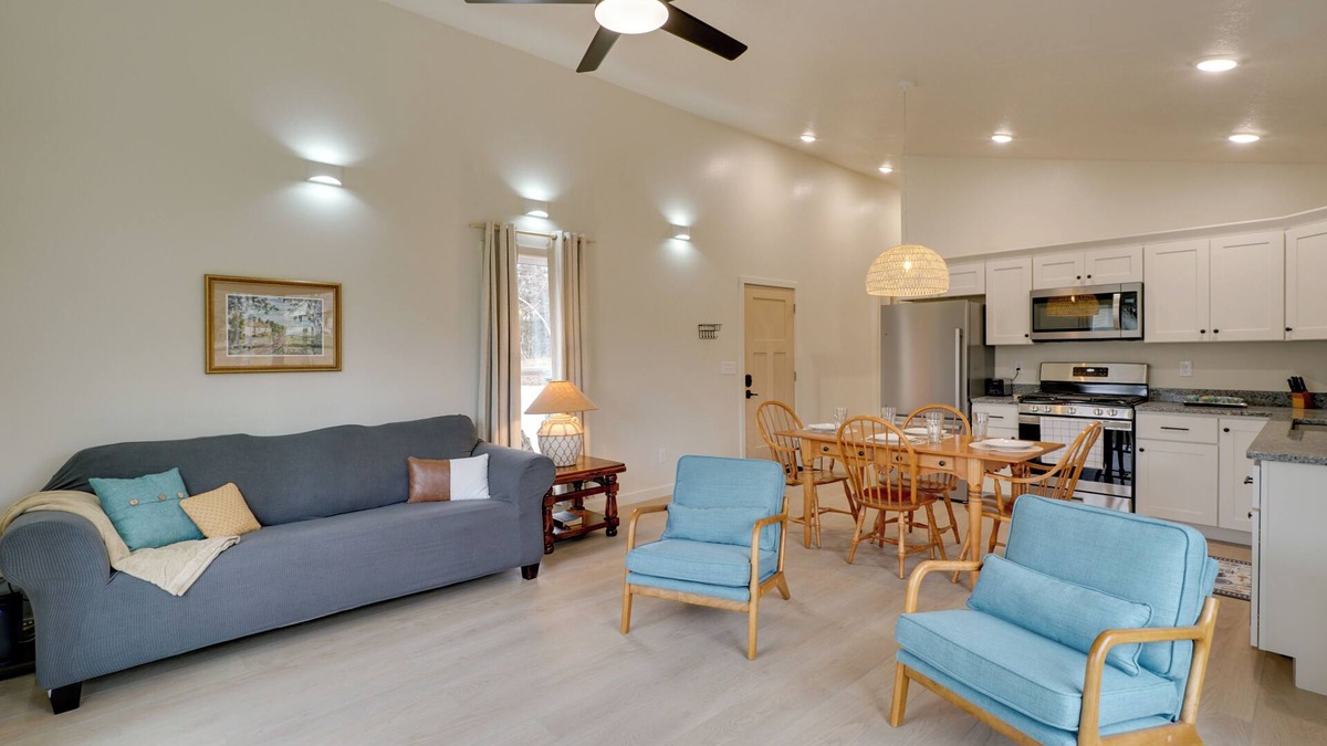 Crossville Cottage | Golf, Fish & Swim at Lake Tansi: Outdoor Haven!