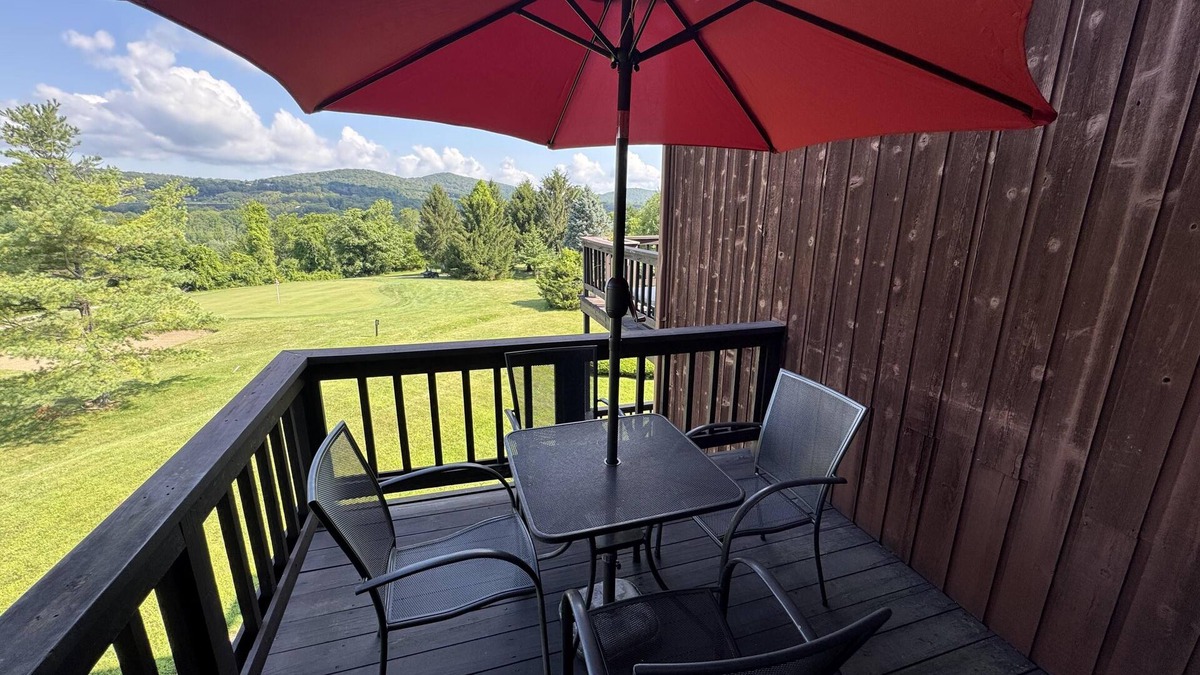 Vernon Condo | Golf Front | Mtn Views | Updated | Modern | SPA Shower | SPA Tub | 6 - 4