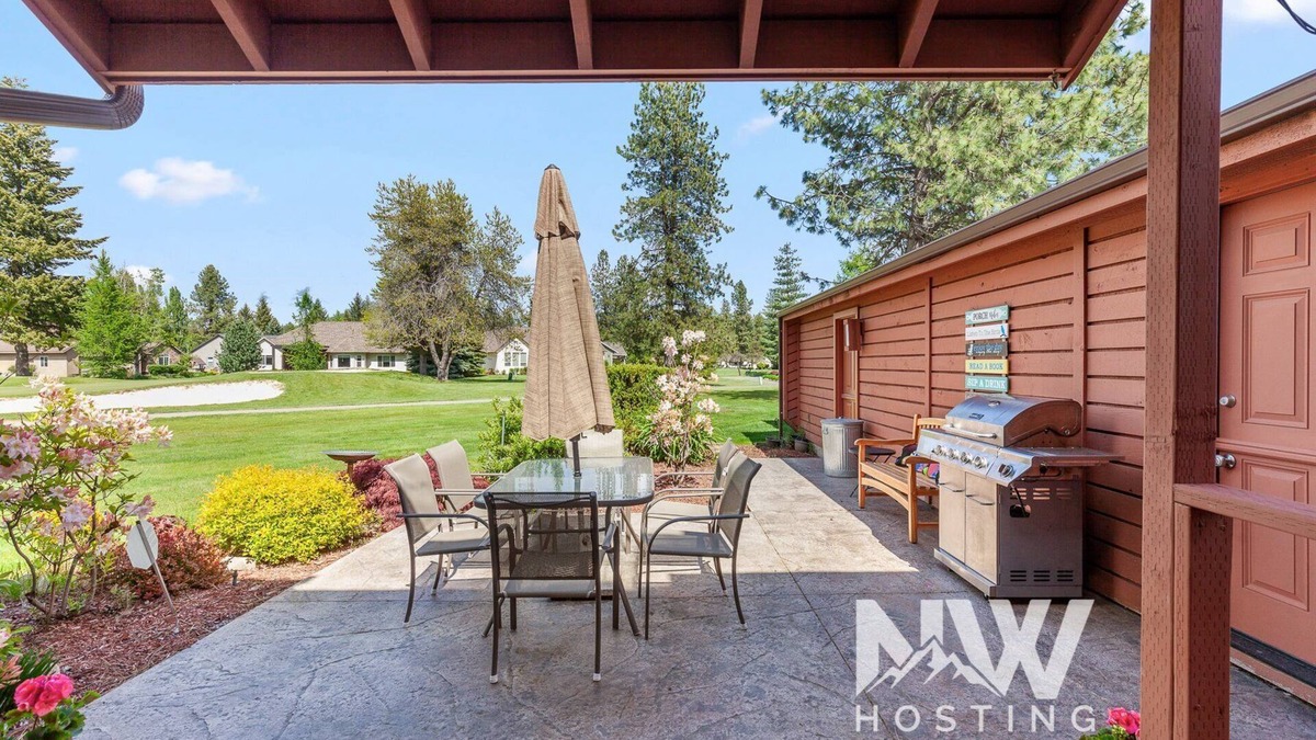 Rathdrum Condo | Golf, Pickleball & Poolside Fun at Twin Lakes!