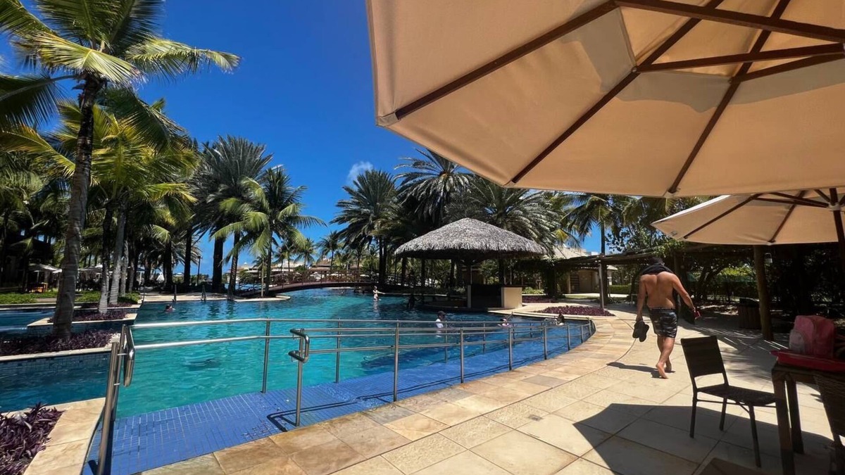 Loteamento Parque das Fontes Apartment | Golf ville residence with pool and beachfront location
