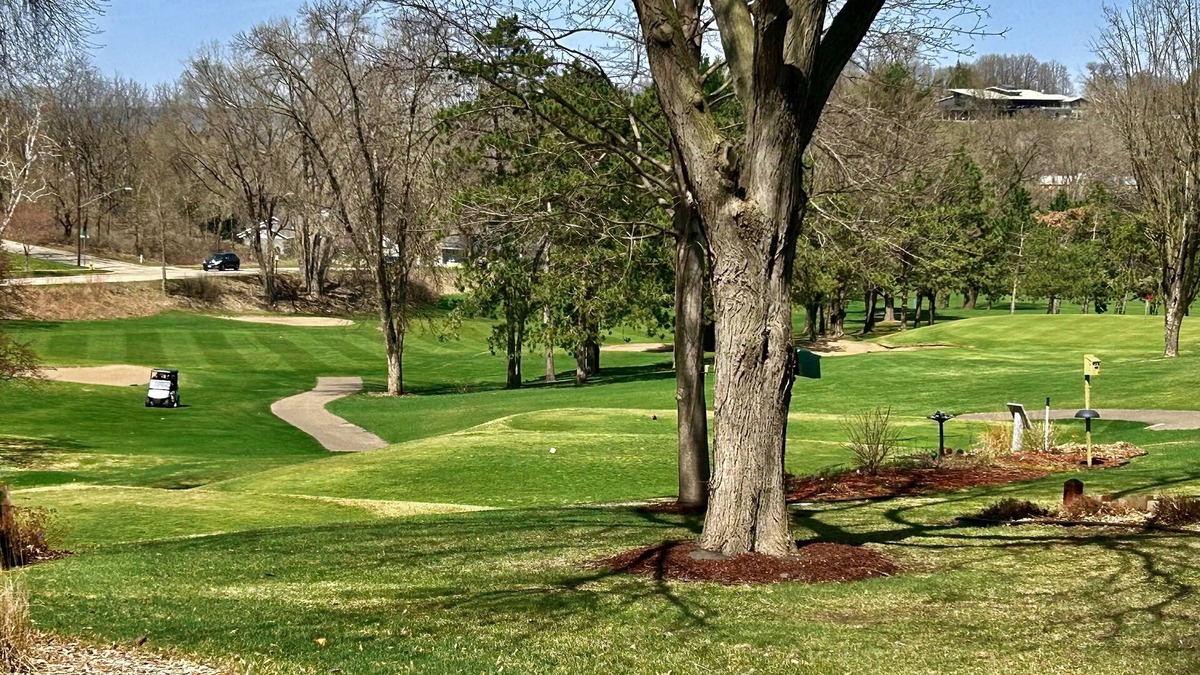 Red Wing House | Golf view!