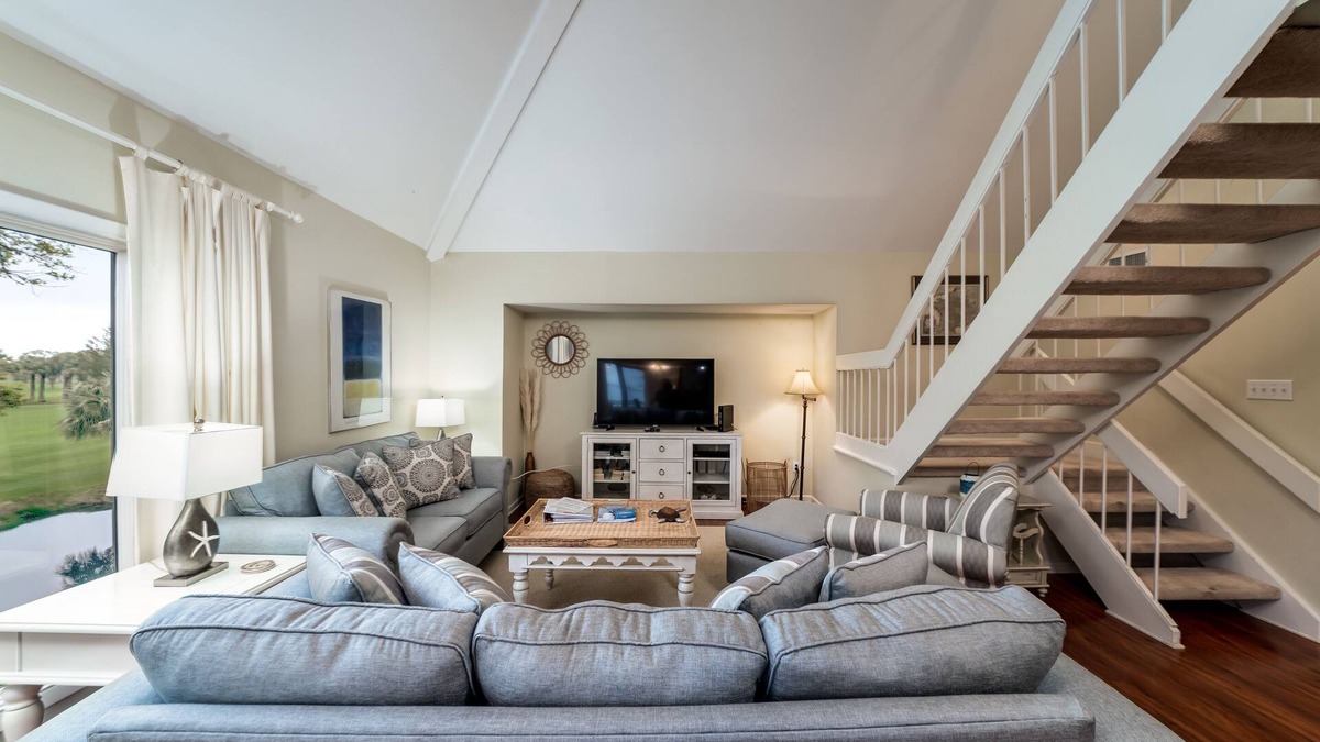 Spinnaker Beachhouses House | Golf Views! Screened Porch! Close to Beach, Pools, Golf, Dining! Amenity Cards! 2 Dogs!
