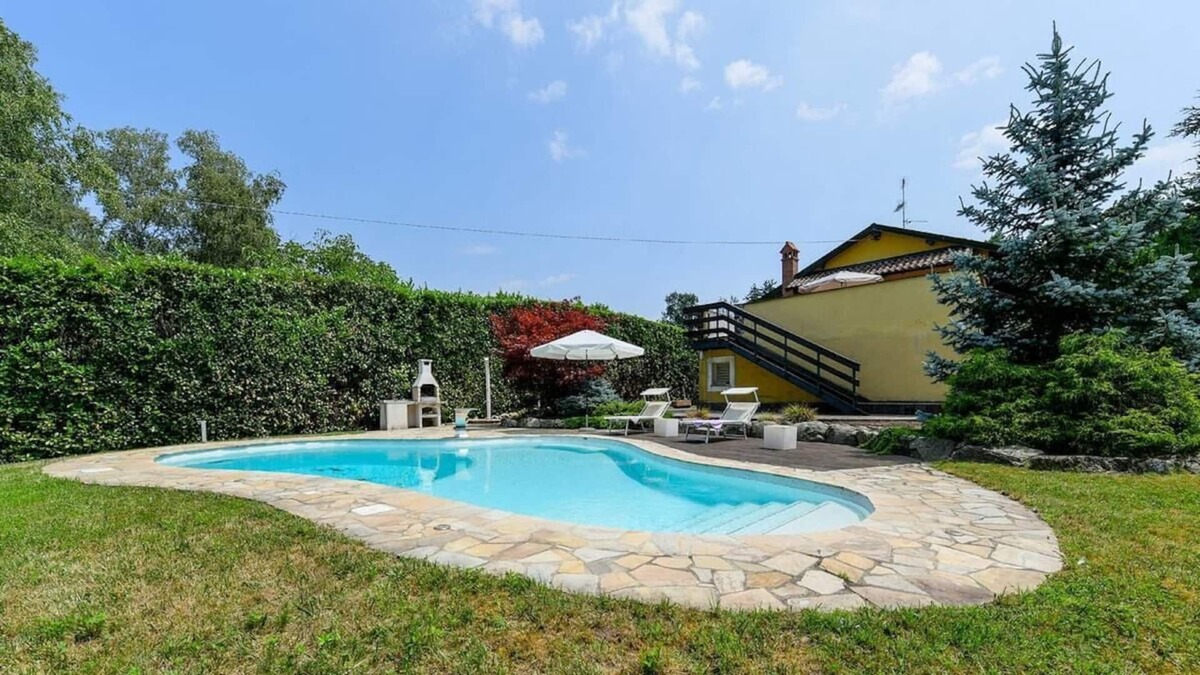 Agrate Conturbia House | Golf Villa Cascina Cordona 1671 with pool