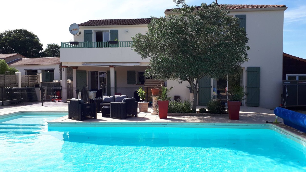 Nesmy Villa | Golf Villa La Domangère/Near PUY DU FOU & Sables d'Olonne