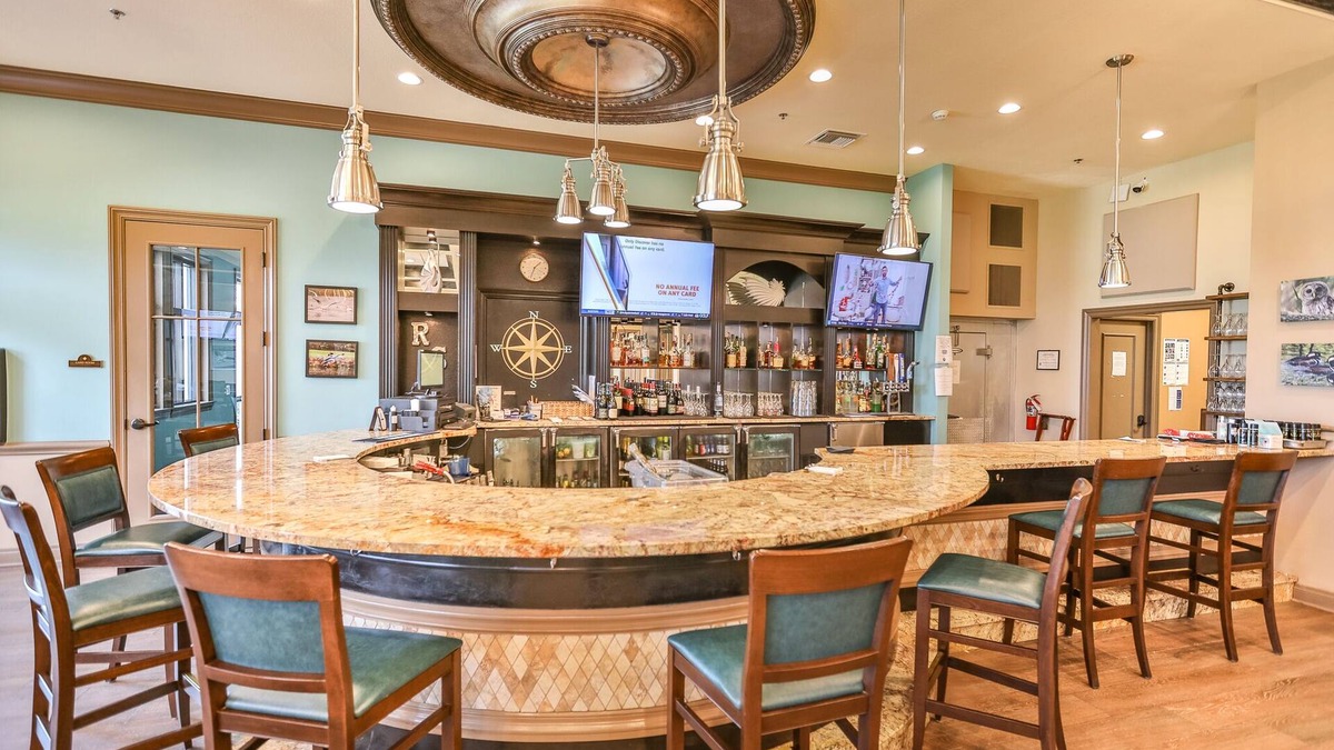Bradenton Condo | Golfer's Paradise! Golf, Tennis, Swimming, Dining, Shopping & Beaches Close By