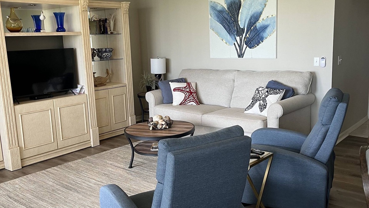 Heritage Palms Condo | Golfer’s Dream! Two 18 hole Championship Golf Coursesn