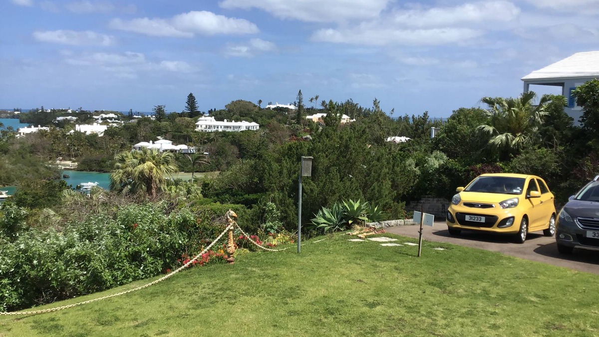 St. George's House | Golfers’ Paradise near beaches