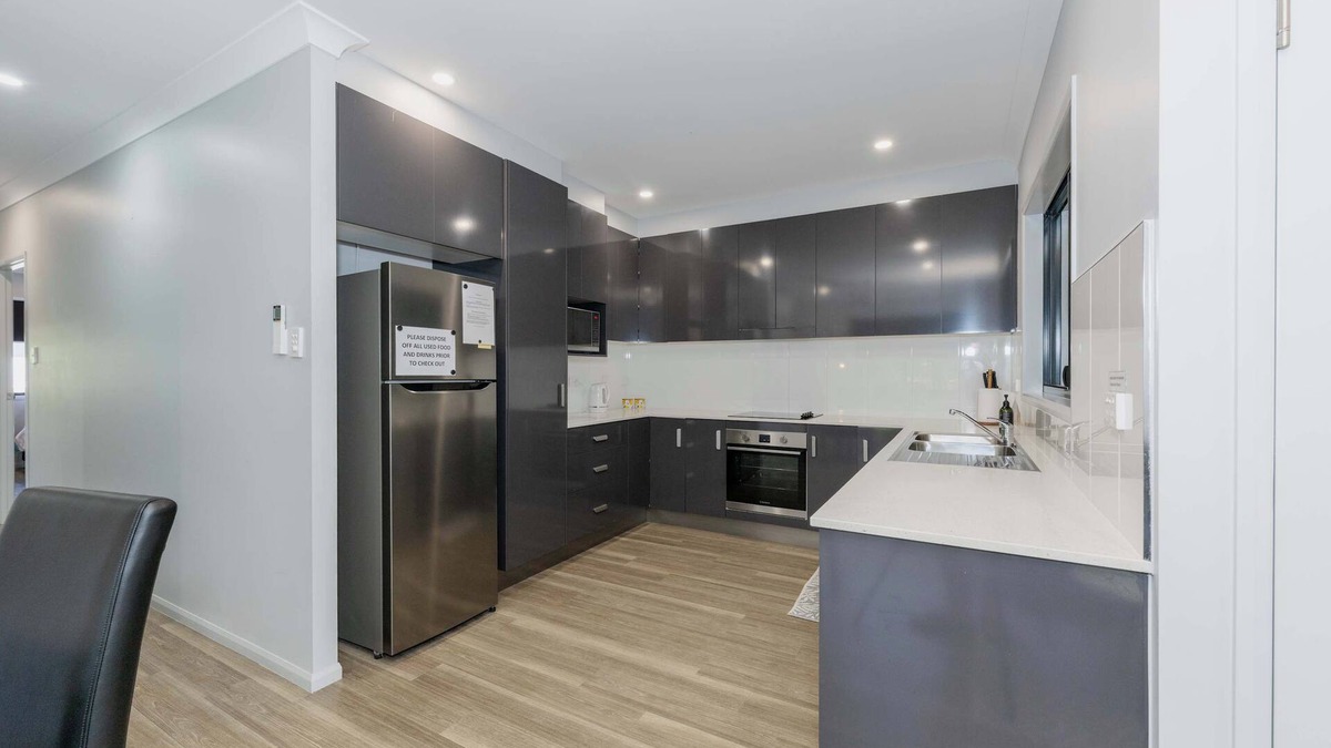 Rosslea Apartment | Golfview Retreat Summ
