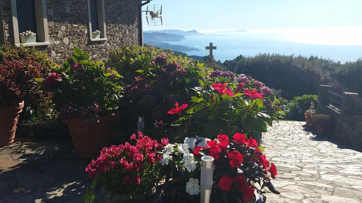 Cerdeira House | Golmar, magical place. Stone house for 9 people, luxury and care details