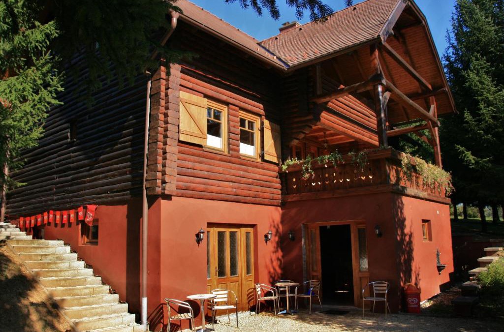 Ispank House | Golomán Gerendaház és Vendégház