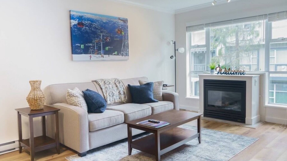 Blackcomb Condo | Gondola to Heaven/Ski-in-out/Hot tub+Pool