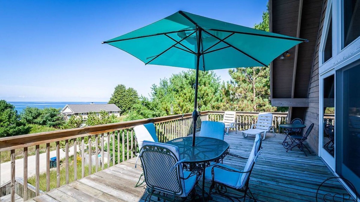 Montague House | Gone Coastal: A Lake Michigan Beach House