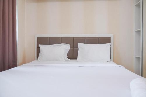 Kayu Putih Apartment | Good Deal and Cozy Stay Studio Room Tifolia Apartment By Travelio