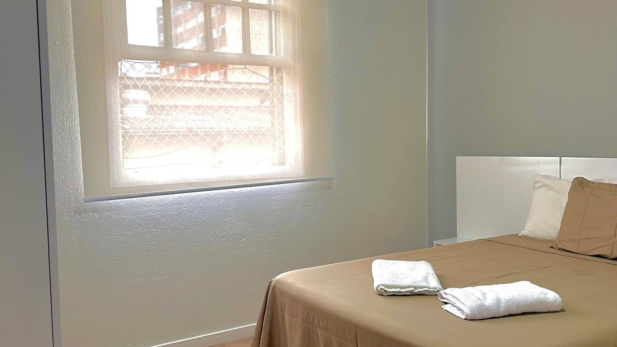 Sumare Apartment | Good neighborhood, many restaurants, near metrô. Just 10 minutes to Av Paulista.