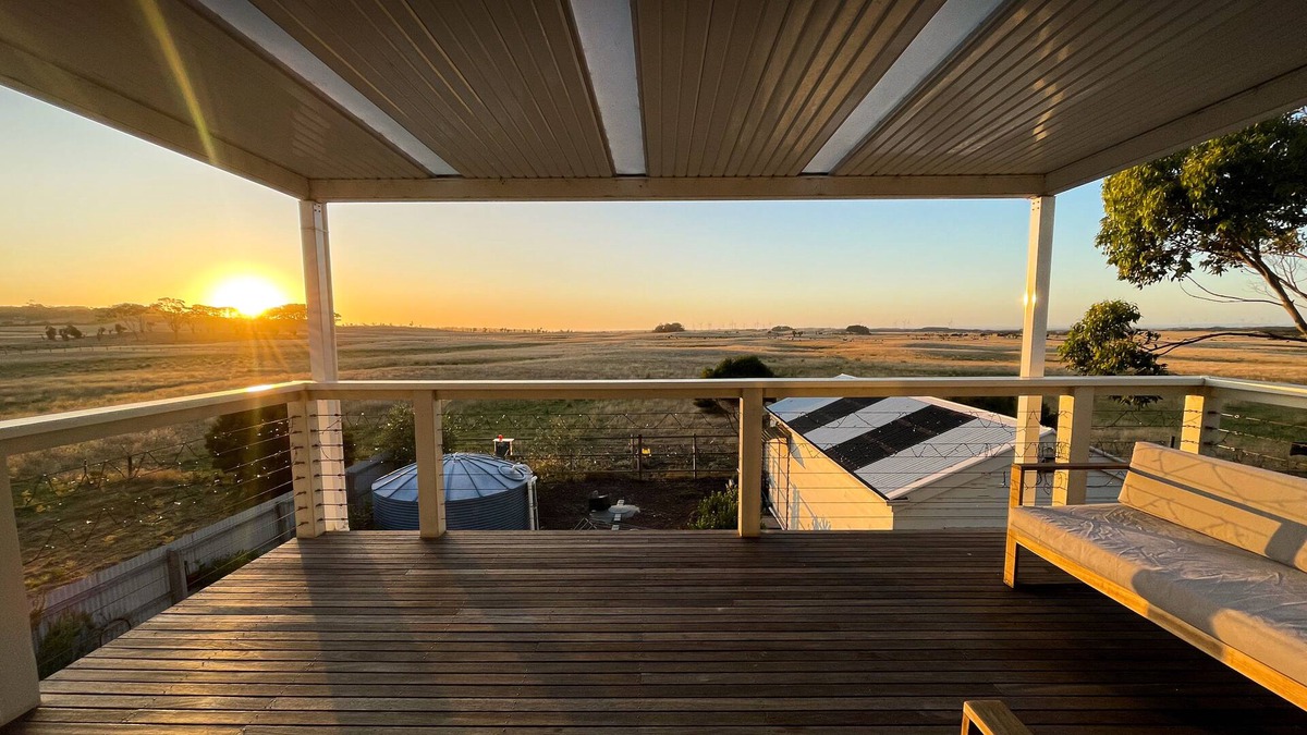 Walkerville House | Good Vibes on the Prom Coast