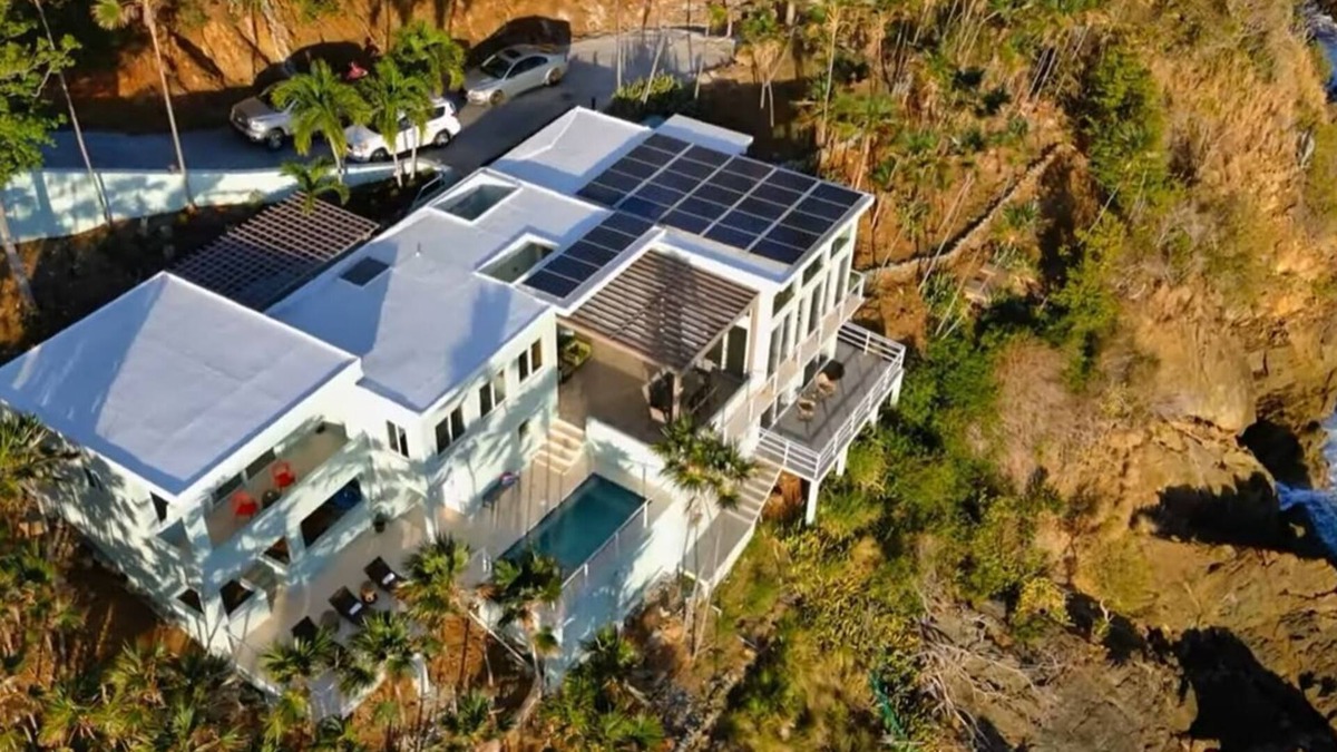Rosendal Villa | Good Vibes Only Waterfront Villa/Private Pool/Modern/Sun Decks/Majestic Views!