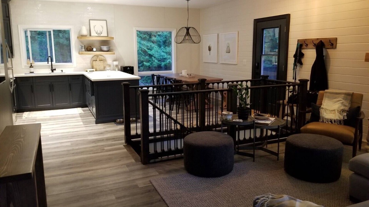 Gooderham Cottage | Gooderham Lakehouse - Enjoy the peace, tranquility and northern air.