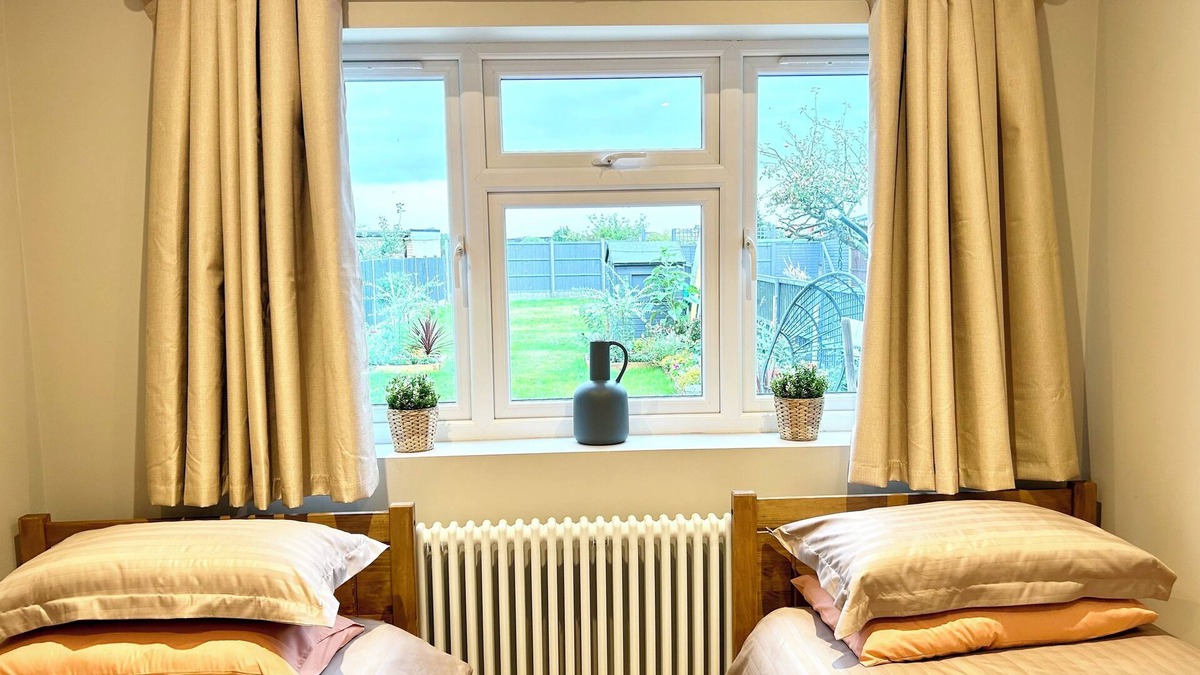 Goodmayes House | Goodmayes Luxe Stay near Central London, Excel London & City Airport