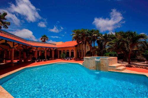 Santa Barbara House | Goood Resort