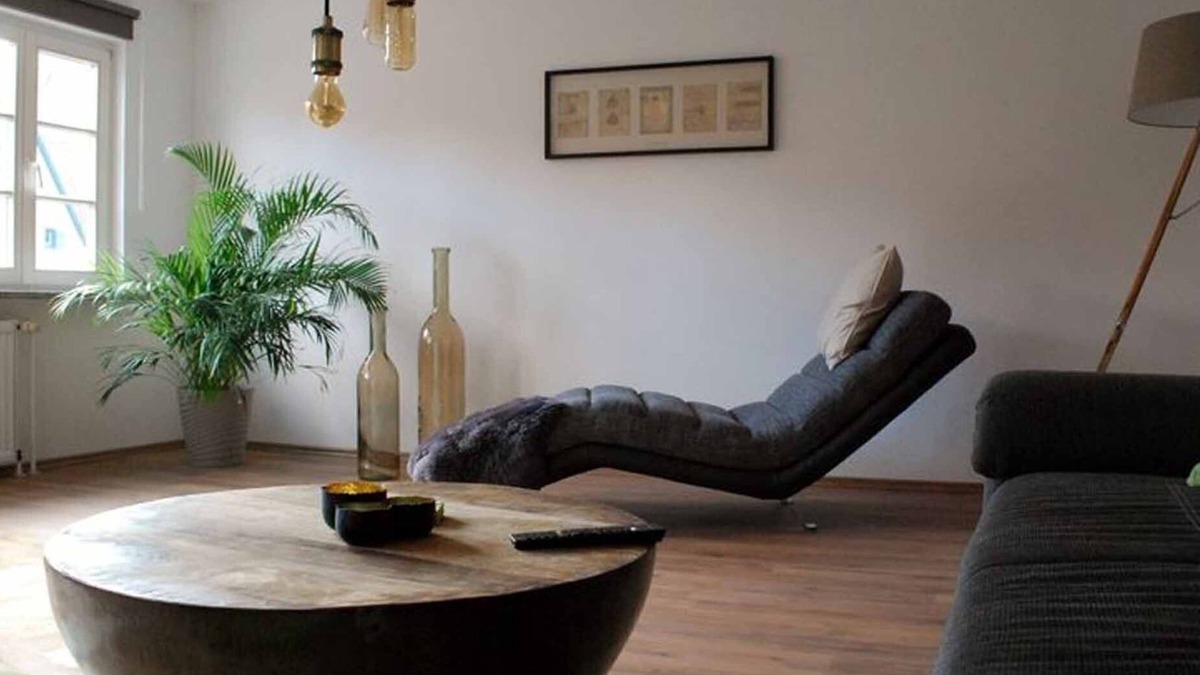 Altstadt Apartment | Gorßzügig geschnittenes 85qm Feriendomizil, Lounge Liege und Balkon, herrlicher Ausblick