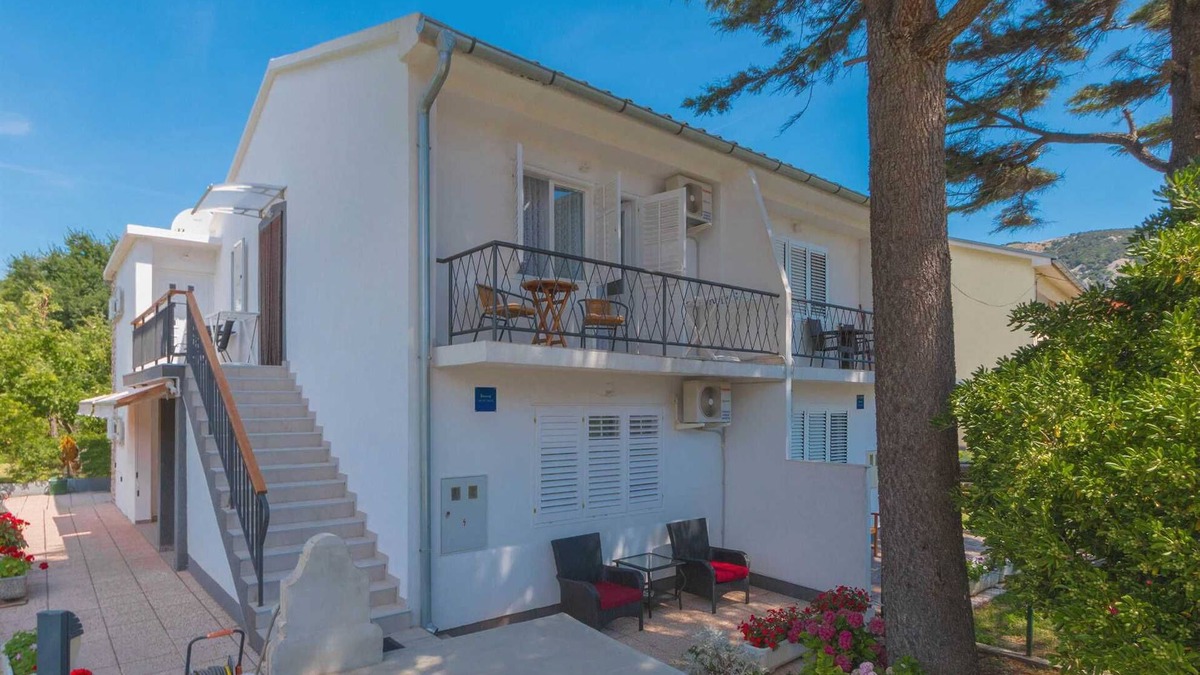 Baska Apartment | Goran - Nice apartment with balcony