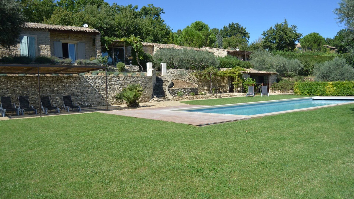 Gordes Cottage | Gordes peaceful group of gites superb view of the Luberon and heated swimming pool