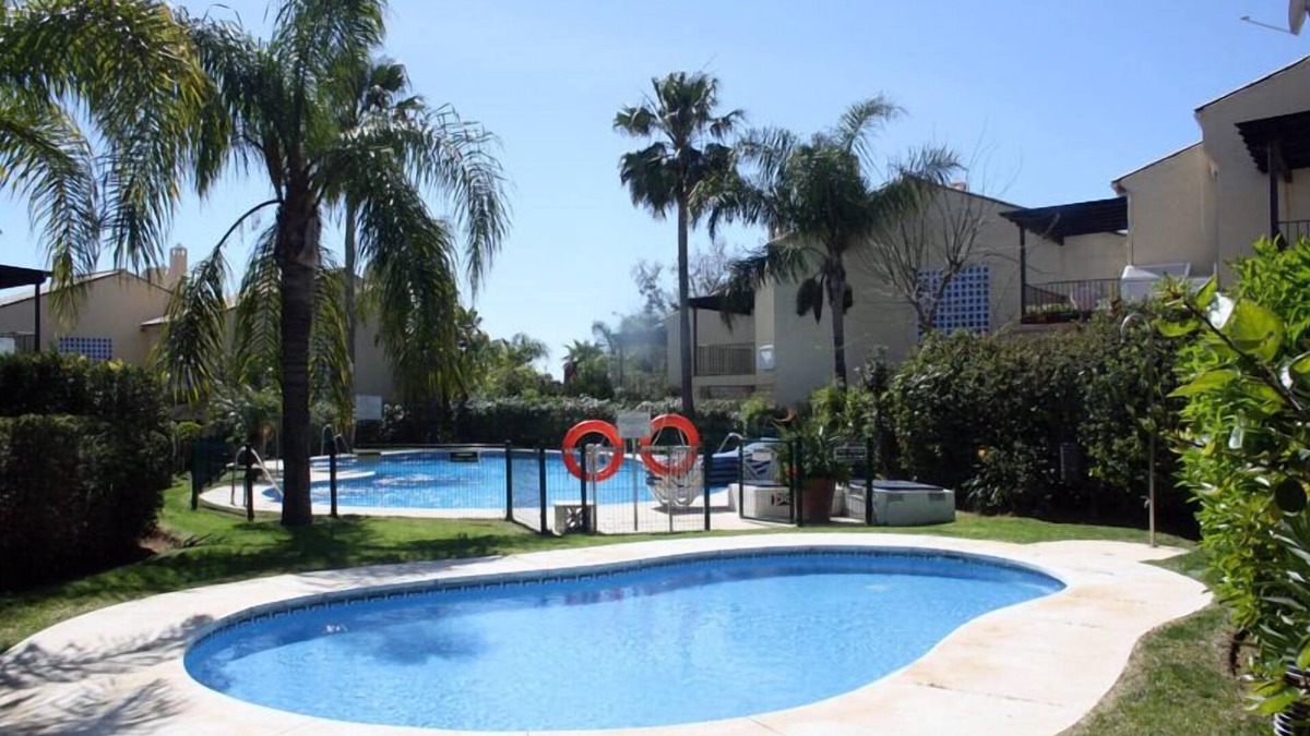 San Pedro de Alcantara House | Gorgeous, super spacious house in Puerto Banus, just a short stroll to the beach