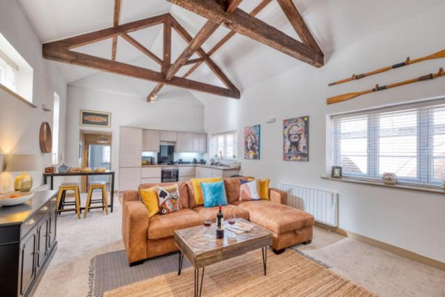 Pontrilas Apartment | Gorgeous 1-bed city apartment, sleeps 4