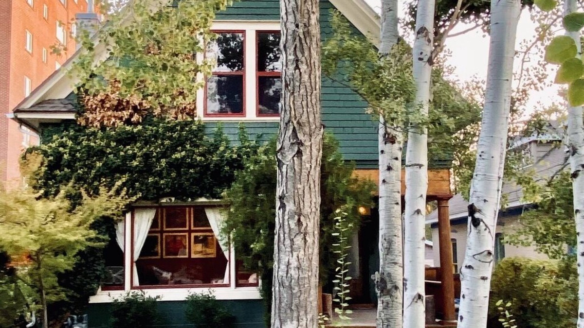 East Central House | Gorgeous 1890 University Historic District Home