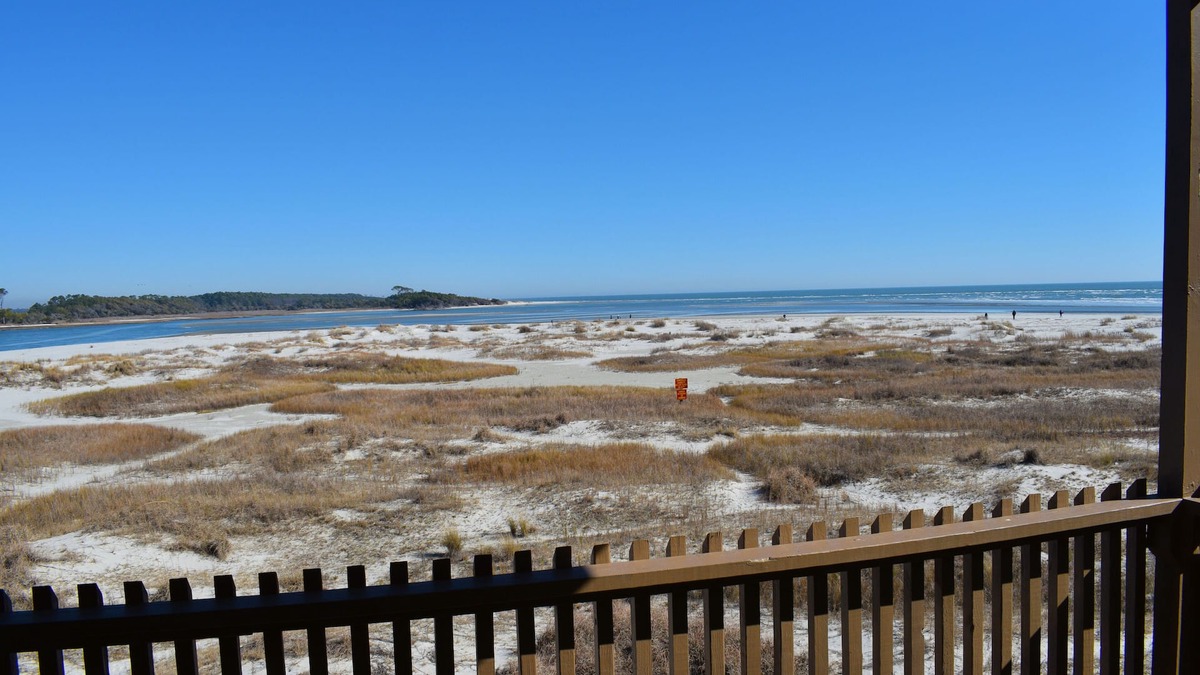 North Myrtle Beach Condo | Gorgeous 2 bed 2 bath beachfront condo
