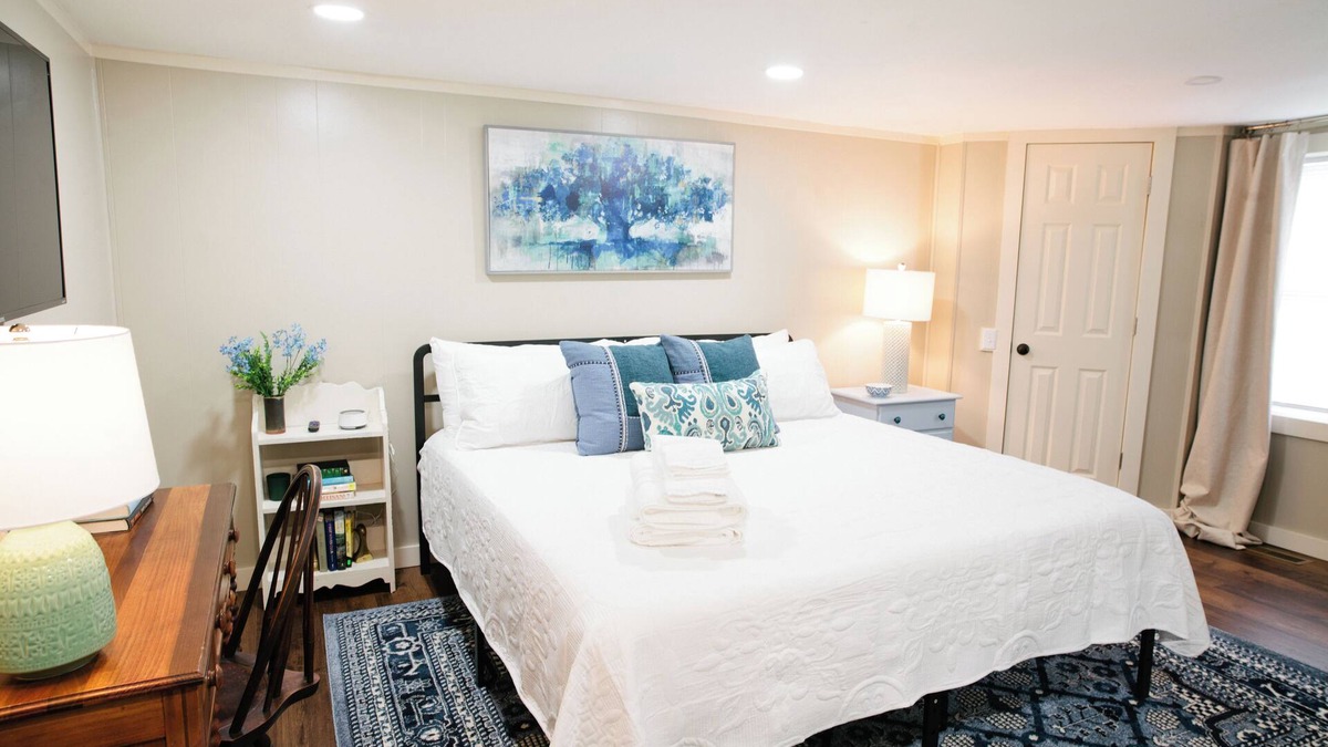 Clanton House | Gorgeous 2BR Home in Clanton | Fast WiFi | Pet Frienddly