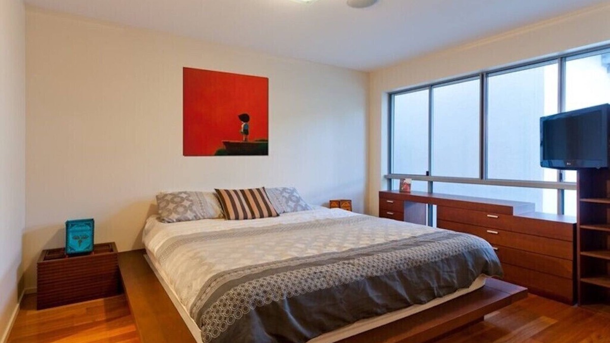 New Farm House | Gorgeous 2BR Penthouse with Skyline View