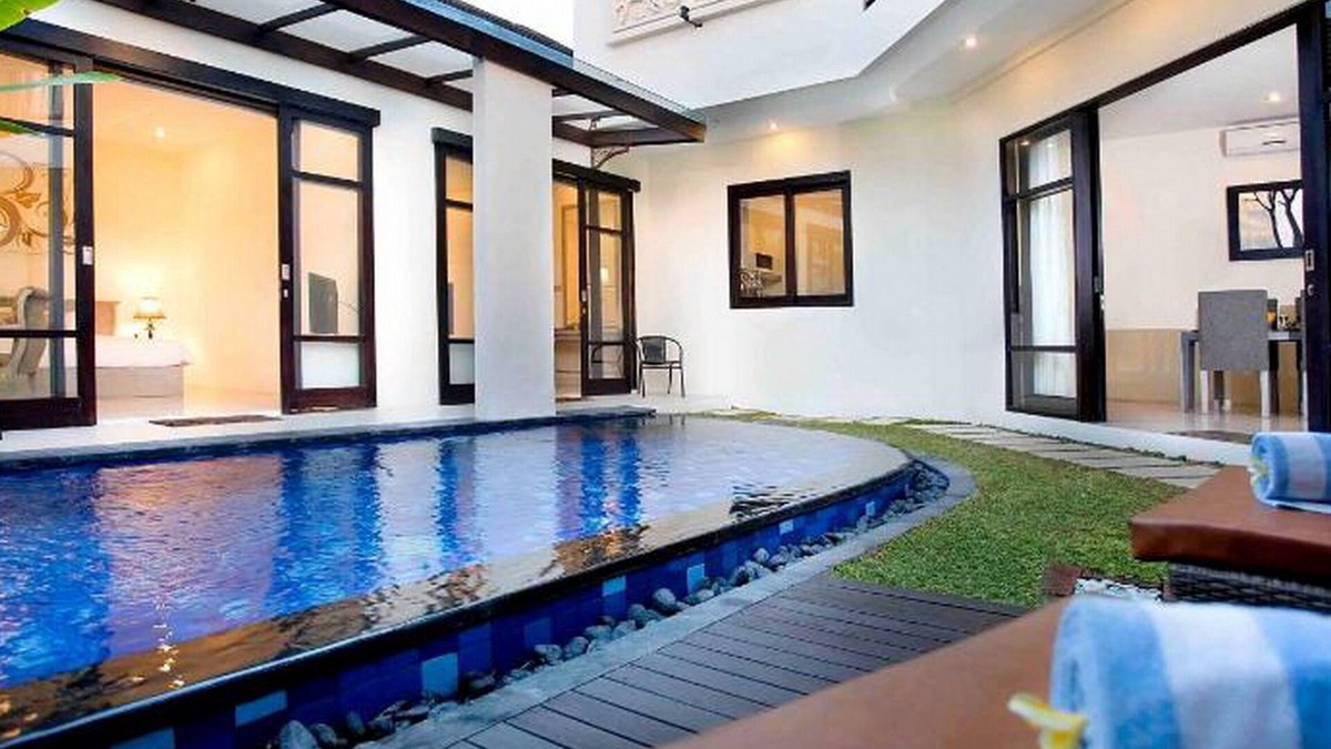 Sunset Road Villa | Gorgeous 2BR Villa In Kuta! W/Private Swimming Pool! 3Min Drive To The Beach!