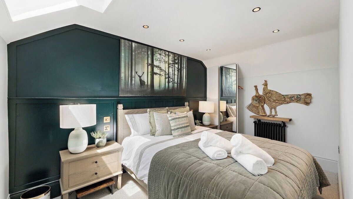 Portishead Cottage | Gorgeous 3 Bed, 225 Year Old Cottage