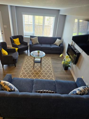 Winona House | Gorgeous 3 bedroom 4 bed house