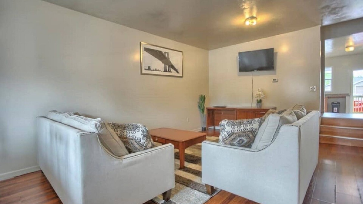Progress House | "Gorgeous 3 bedroom House Close to Hershey Park"