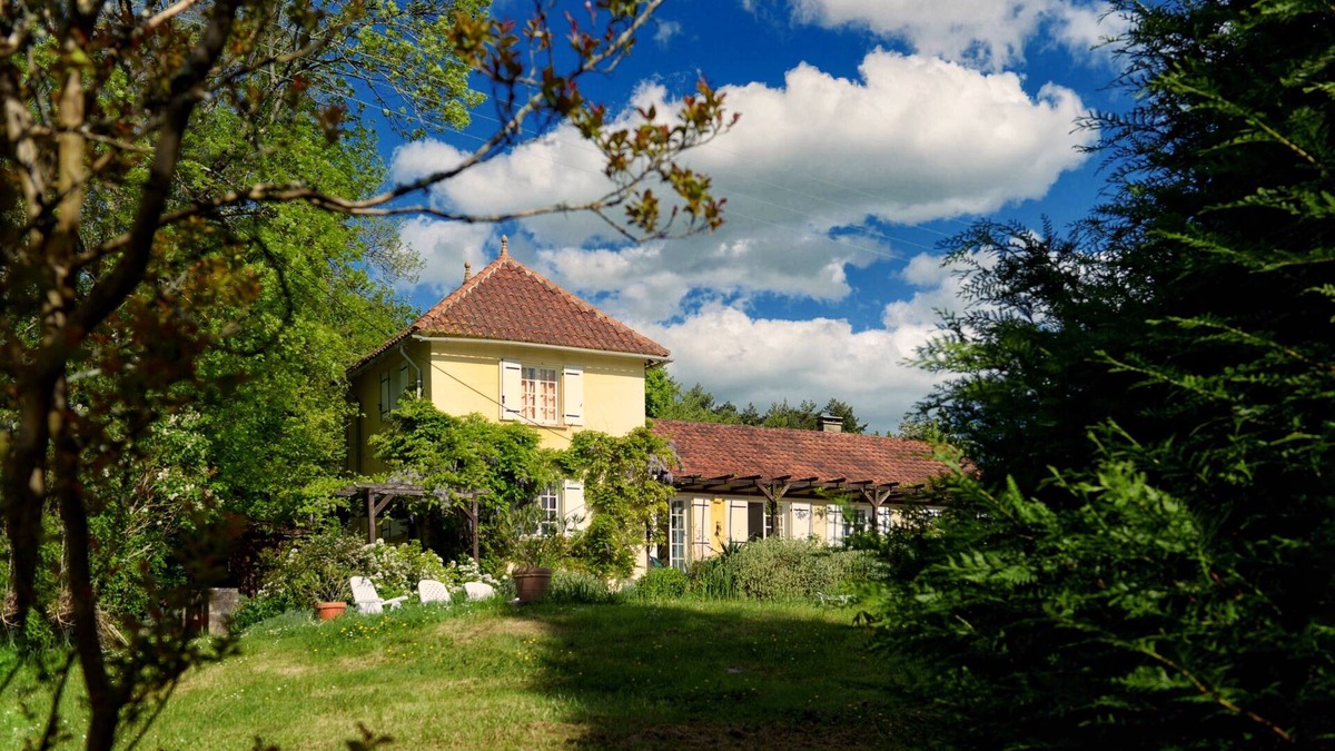 Celles Villa | Gorgeous 4 Bedroom Villa With Private Pool And Stunning Views