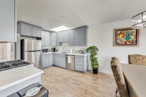 Parkside House | Gorgeous 4br2ba Home Near Ocean Beach