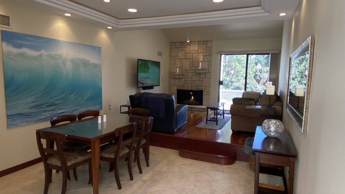 Huntington Beach Condo | Gorgeous 5 Star Spacious Elegant