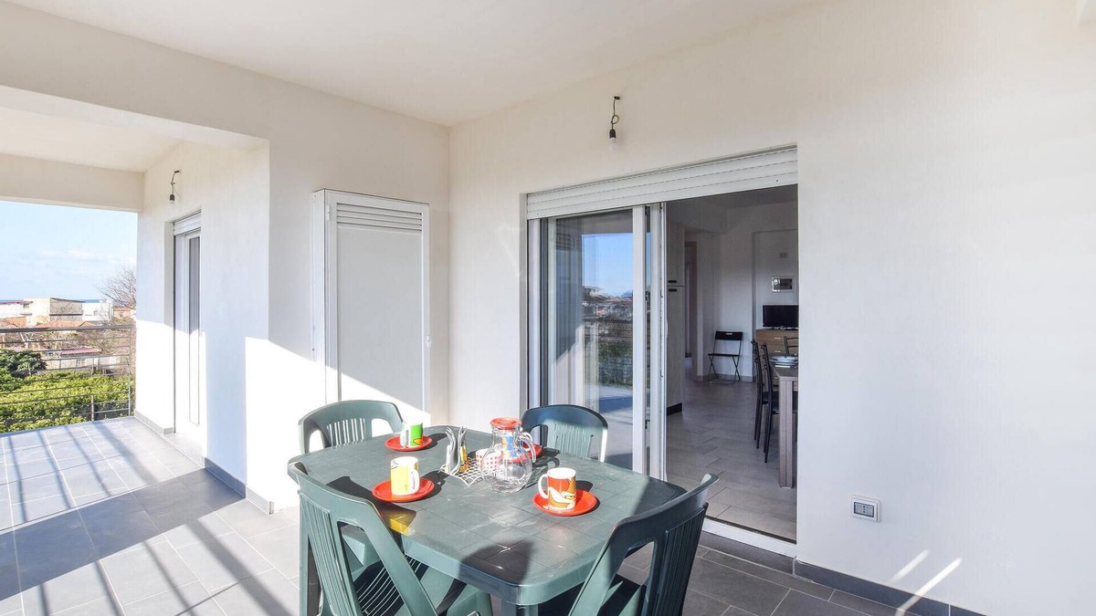 Nicotera Marina Apartment | Gorgeous apartment in Nicotera Marina