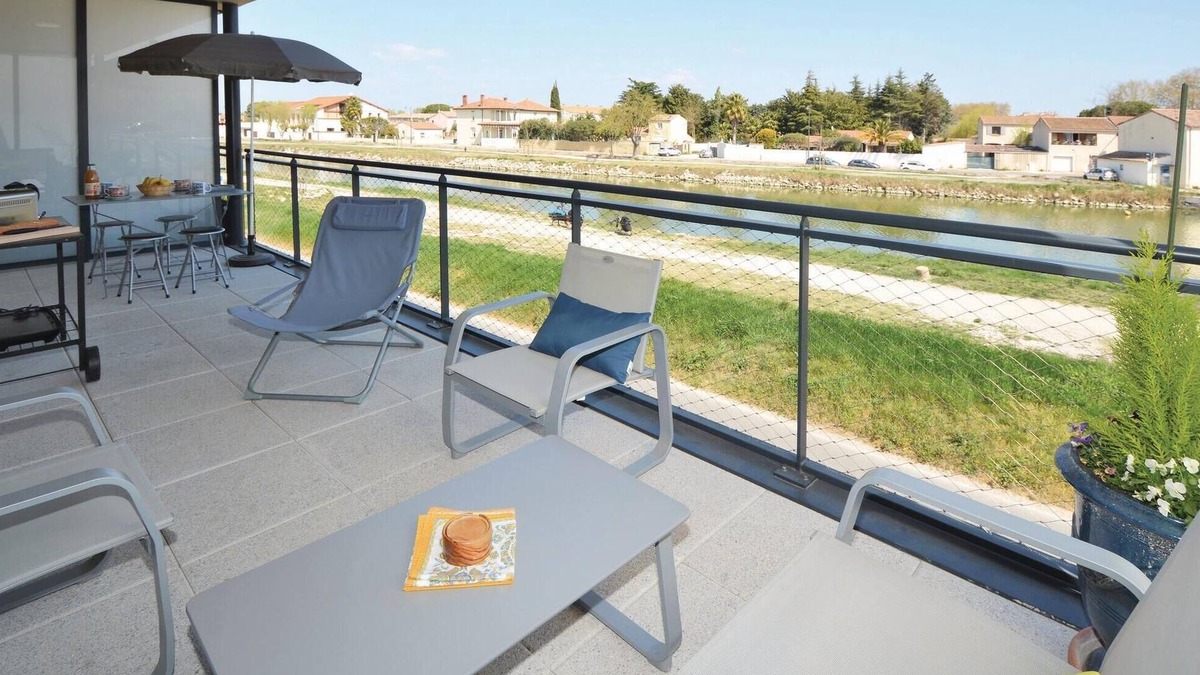 Aigues-Mortes Apartment | Gorgeous apartment in Aigues-Mortes