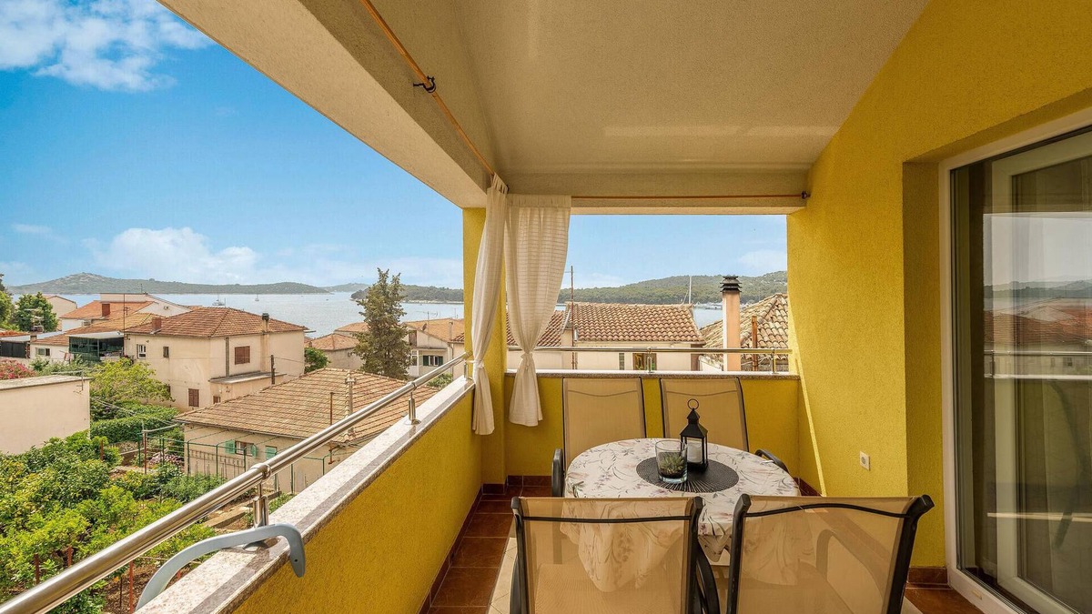 Rogoznica Apartment | Gorgeous apartment in Rogoznica