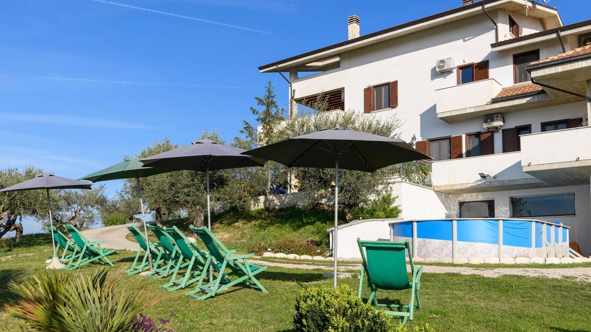 Moscufo Apartment | Gorgeous apartment in Moscufo with WiFi
