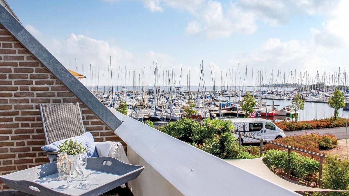 Bruinisse Apartment | Gorgeous apartment in Bruinisse