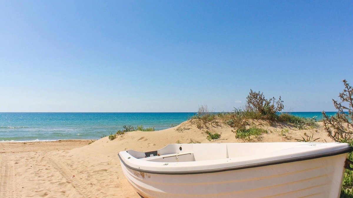 Palmi Apartment | Gorgeous apartment in Palmi with WiFi