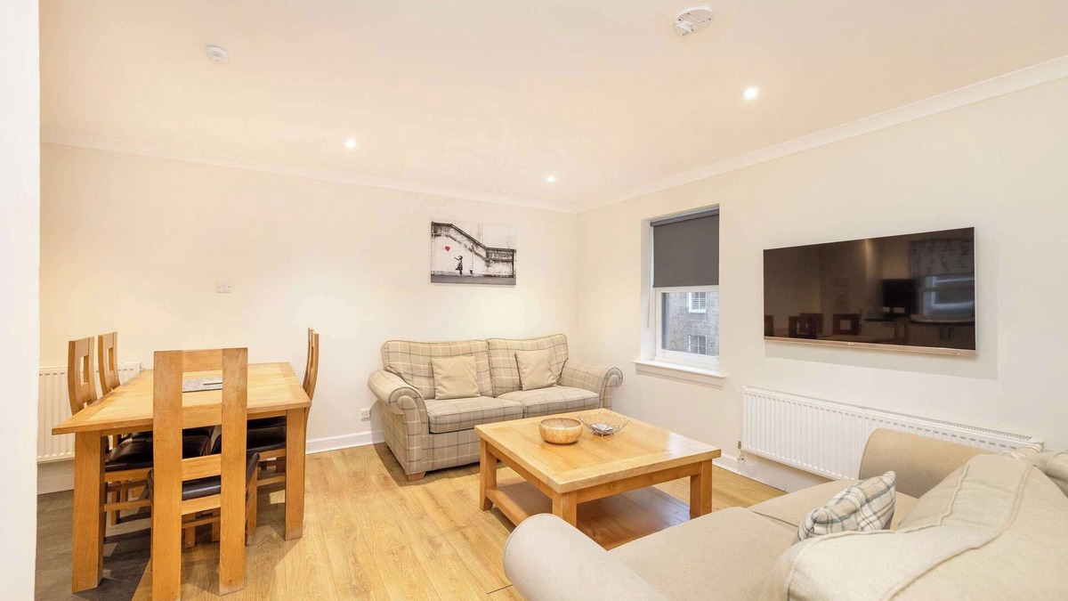 West End Apartment | Gorgeous Apartment near Edinburgh Castle