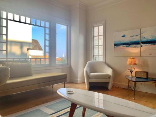 Nob Hill House | Gorgeous Apt High Atop Nob Hill