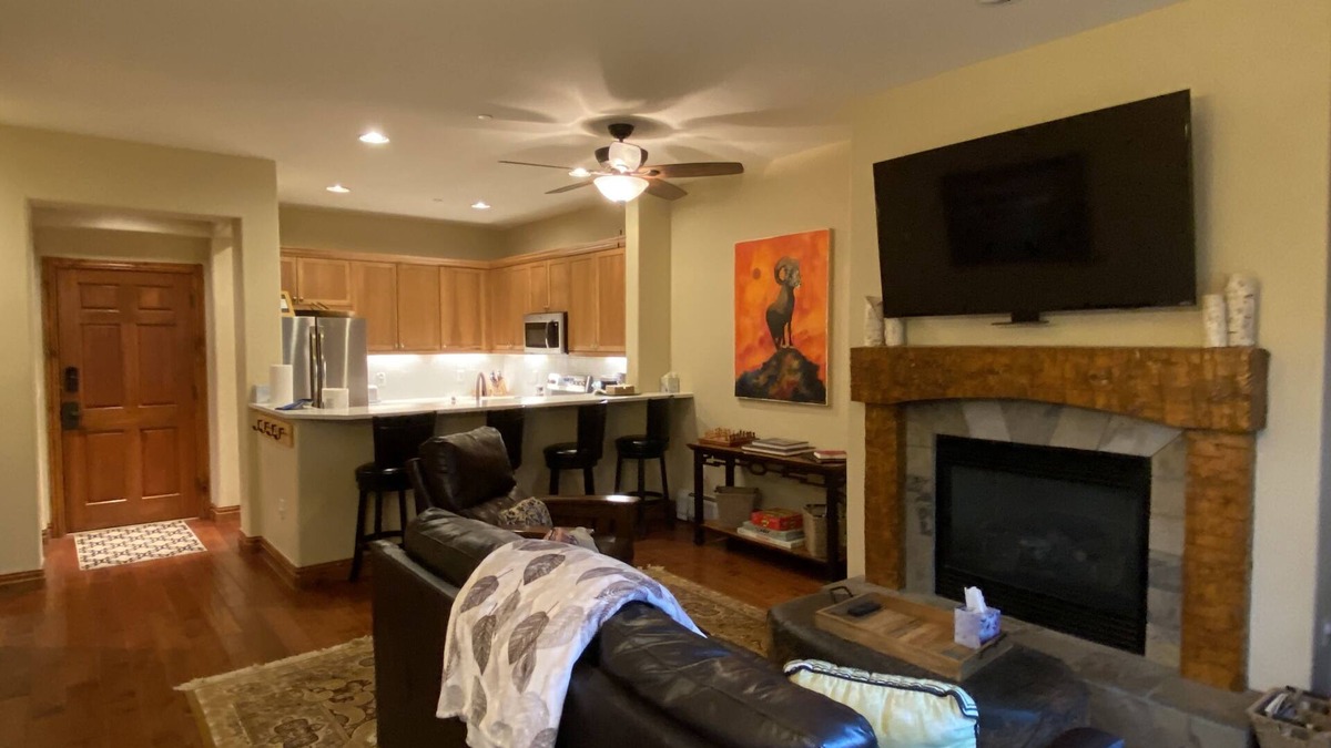 Avon Condo | Gorgeous Beaver Creek 2 bed 2 bath condo at the Lodge at Brookside